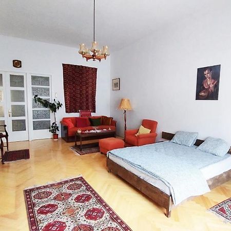 Bross1 Apartamento Budapeste Exterior foto