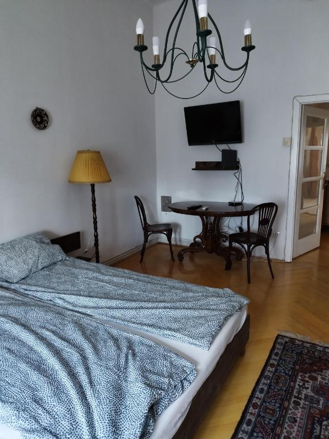 Bross1 Apartamento Budapeste Exterior foto